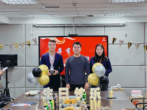 汇丰人才科技组织举办“感恩有你——第四季度员工生日会”(图2)
